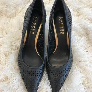 Ralph Lauren pumps (like new)